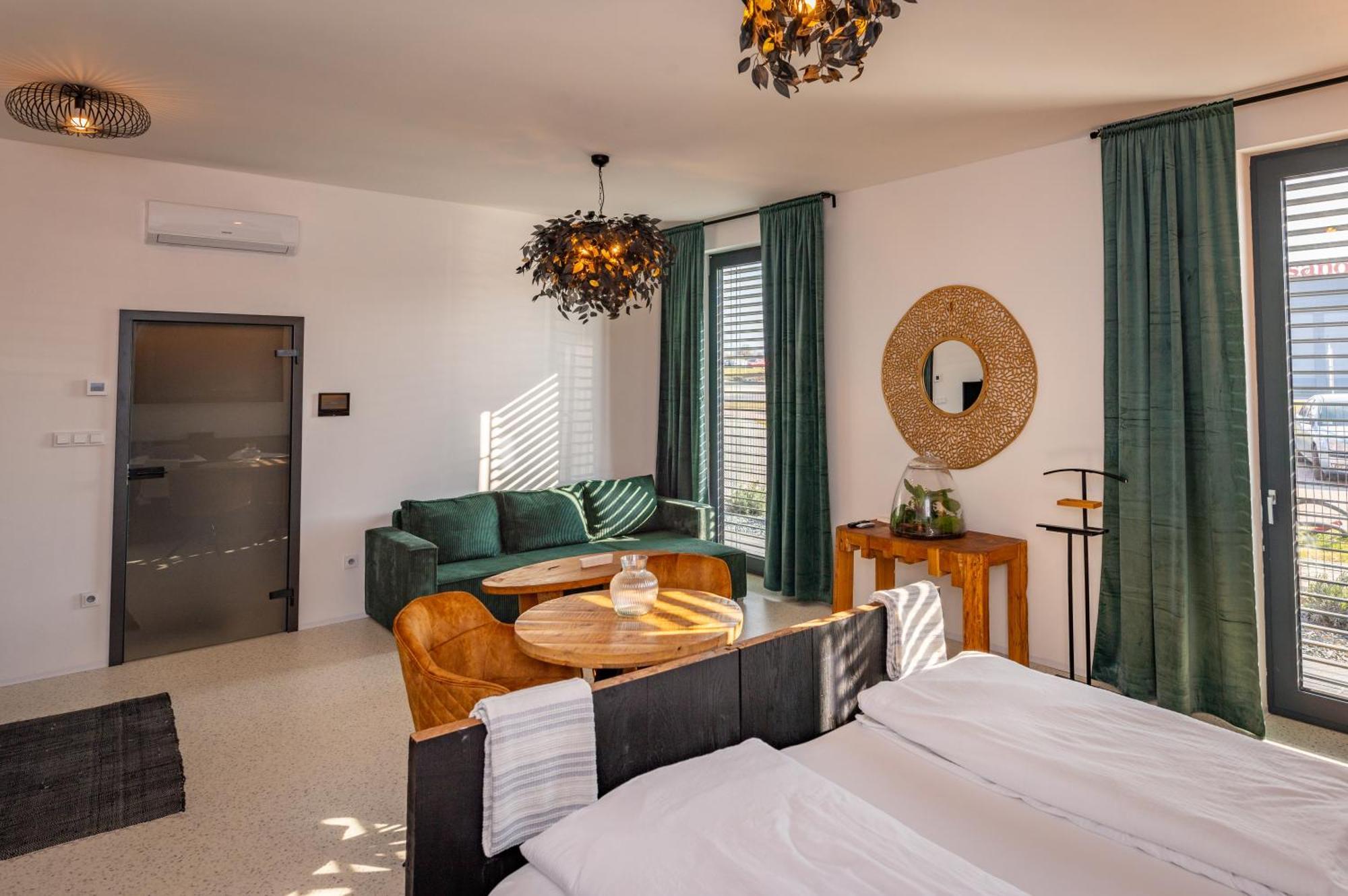 Korek Mikulov Apartman Exteriör bild